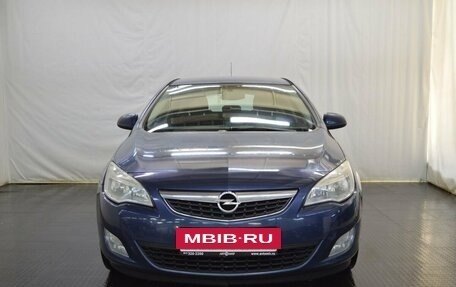 Opel Astra J, 2011 год, 672 000 рублей, 2 фотография