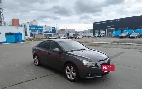 Chevrolet Cruze II, 2010 год, 850 000 рублей, 9 фотография