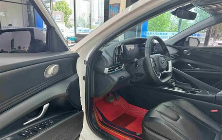 Hyundai Elantra, 2022 год, 1 150 000 рублей, 8 фотография