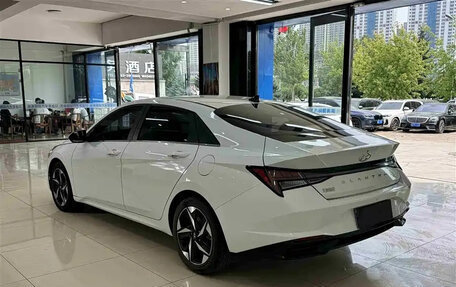 Hyundai Elantra, 2022 год, 1 150 000 рублей, 7 фотография