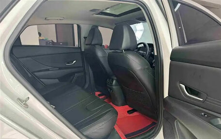 Hyundai Elantra, 2022 год, 1 150 000 рублей, 19 фотография