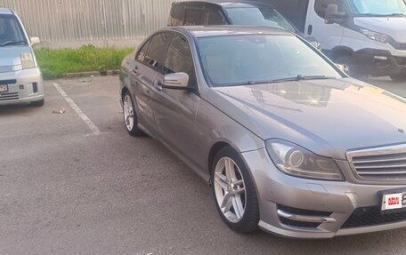 Mercedes-Benz C-Класс, 2011 год, 880 000 рублей, 2 фотография