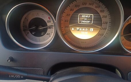 Mercedes-Benz C-Класс, 2011 год, 880 000 рублей, 10 фотография
