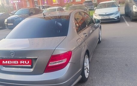 Mercedes-Benz C-Класс, 2011 год, 880 000 рублей, 9 фотография