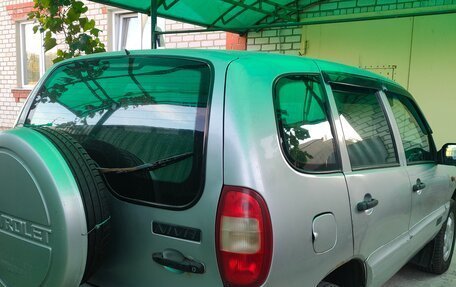 Chevrolet Niva I рестайлинг, 2003 год, 570 000 рублей, 9 фотография