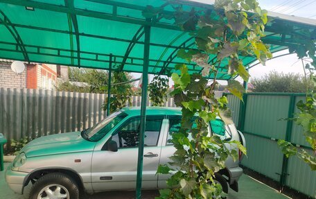 Chevrolet Niva I рестайлинг, 2003 год, 570 000 рублей, 10 фотография