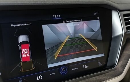 Volkswagen Touareg III, 2019 год, 4 235 000 рублей, 17 фотография