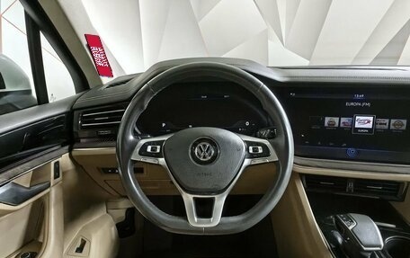 Volkswagen Touareg III, 2019 год, 4 235 000 рублей, 16 фотография