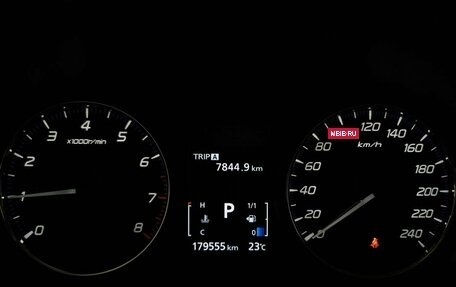 Mitsubishi Outlander III рестайлинг 3, 2018 год, 1 675 000 рублей, 19 фотография