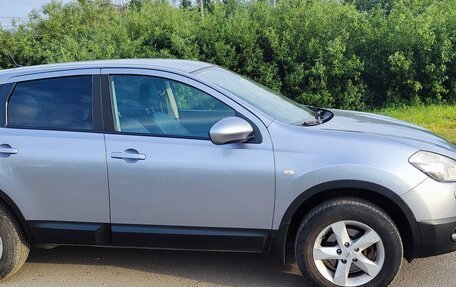 Nissan Qashqai, 2011 год, 850 000 рублей, 2 фотография