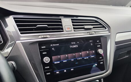 Volkswagen Tiguan II, 2019 год, 2 590 000 рублей, 21 фотография