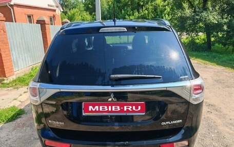 Mitsubishi Outlander III рестайлинг 3, 2013 год, 1 450 000 рублей, 1 фотография