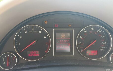 Audi A4, 2002 год, 450 000 рублей, 14 фотография