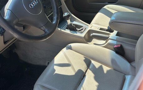Audi A4, 2002 год, 450 000 рублей, 20 фотография
