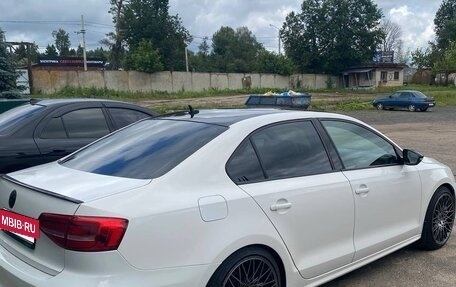 Volkswagen Jetta VI, 2015 год, 950 000 рублей, 3 фотография