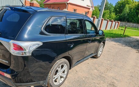 Mitsubishi Outlander III рестайлинг 3, 2013 год, 1 450 000 рублей, 12 фотография