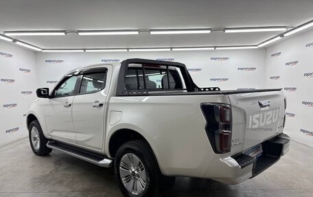 Isuzu D-Max, 2021 год, 3 500 000 рублей, 6 фотография