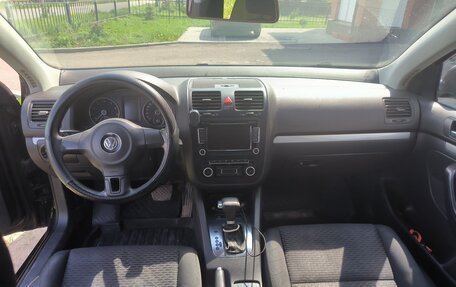 Volkswagen Jetta VI, 2010 год, 650 000 рублей, 9 фотография