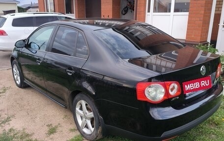 Volkswagen Jetta VI, 2010 год, 650 000 рублей, 4 фотография