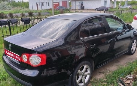 Volkswagen Jetta VI, 2010 год, 650 000 рублей, 3 фотография