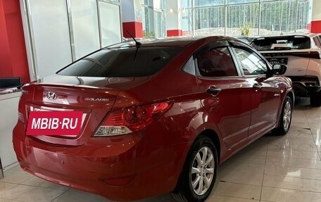 Hyundai Solaris II рестайлинг, 2011 год, 750 000 рублей, 3 фотография