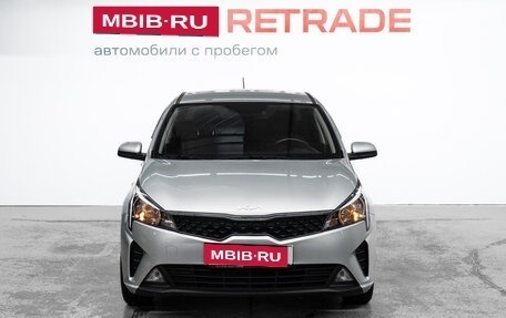 KIA Rio IV, 2022 год, 1 560 000 рублей, 2 фотография