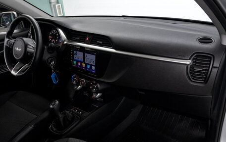KIA Rio IV, 2022 год, 1 560 000 рублей, 17 фотография