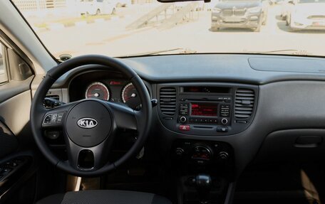 KIA Rio II, 2011 год, 693 000 рублей, 5 фотография