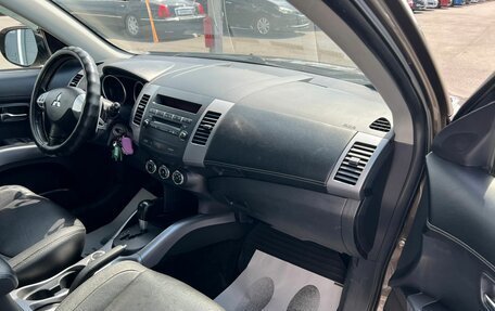 Mitsubishi Outlander III рестайлинг 3, 2012 год, 1 599 000 рублей, 12 фотография