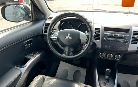 Mitsubishi Outlander III рестайлинг 3, 2012 год, 1 599 000 рублей, 14 фотография