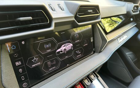 Lamborghini Urus I, 2025 год, 44 700 000 рублей, 24 фотография