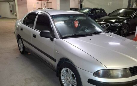 Mitsubishi Carisma I, 2002 год, 310 000 рублей, 3 фотография