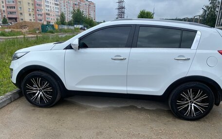 KIA Sportage III, 2011 год, 1 310 000 рублей, 2 фотография