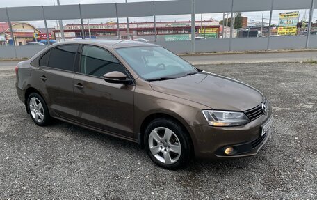 Volkswagen Jetta VI, 2012 год, 1 170 000 рублей, 3 фотография