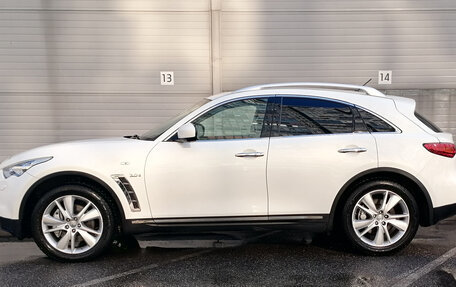 Infiniti QX70, 2014 год, 1 999 000 рублей, 8 фотография