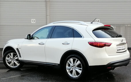 Infiniti QX70, 2014 год, 1 999 000 рублей, 7 фотография