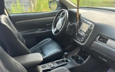 Mitsubishi Outlander III рестайлинг 3, 2012 год, 1 200 000 рублей, 1 фотография