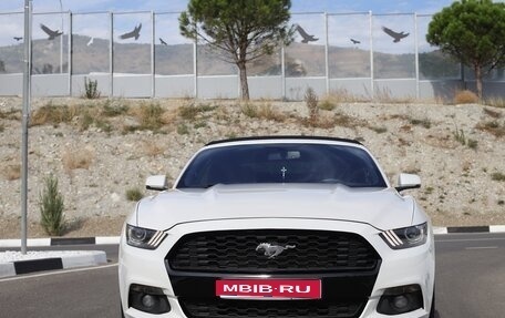 Ford Mustang VI рестайлинг, 2017 год, 2 800 000 рублей, 1 фотография