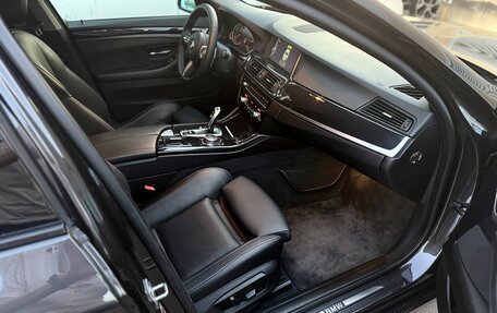 BMW 5 серия, 2015 год, 2 950 000 рублей, 15 фотография