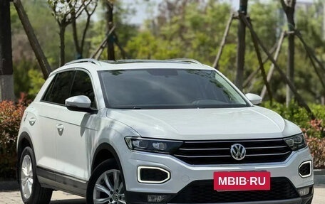 Volkswagen T-Roc I, 2021 год, 1 500 100 рублей, 3 фотография