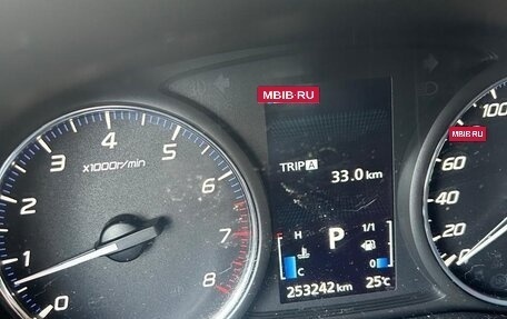 Mitsubishi Outlander III рестайлинг 3, 2012 год, 1 200 000 рублей, 11 фотография