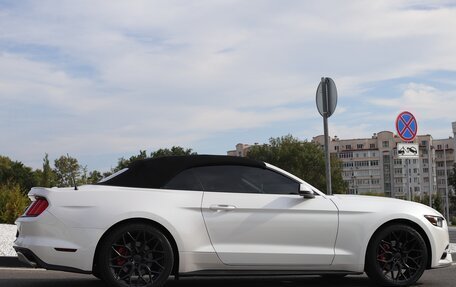 Ford Mustang VI рестайлинг, 2017 год, 2 800 000 рублей, 10 фотография