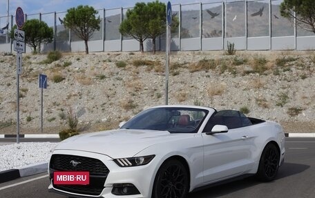 Ford Mustang VI рестайлинг, 2017 год, 2 800 000 рублей, 13 фотография