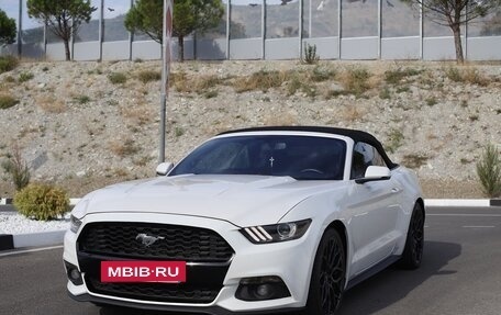 Ford Mustang VI рестайлинг, 2017 год, 2 800 000 рублей, 3 фотография