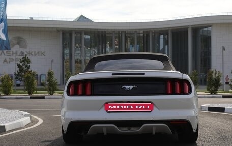 Ford Mustang VI рестайлинг, 2017 год, 2 800 000 рублей, 7 фотография