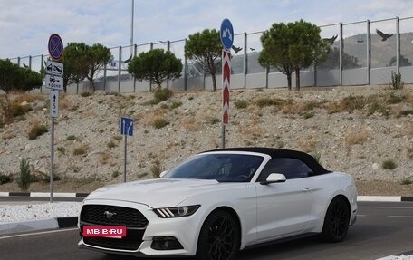 Ford Mustang VI рестайлинг, 2017 год, 2 800 000 рублей, 2 фотография