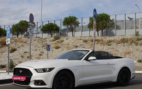 Ford Mustang VI рестайлинг, 2017 год, 2 800 000 рублей, 14 фотография