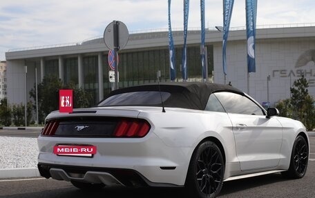 Ford Mustang VI рестайлинг, 2017 год, 2 800 000 рублей, 8 фотография
