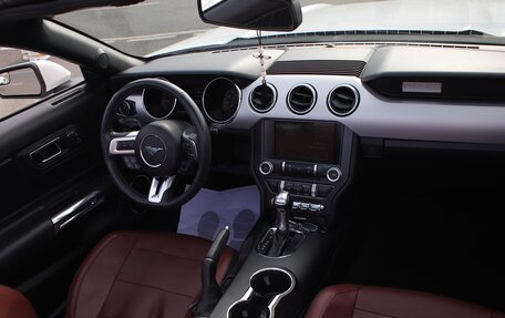 Ford Mustang VI рестайлинг, 2017 год, 2 800 000 рублей, 20 фотография