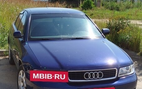 Audi A4, 1998 год, 250 000 рублей, 2 фотография